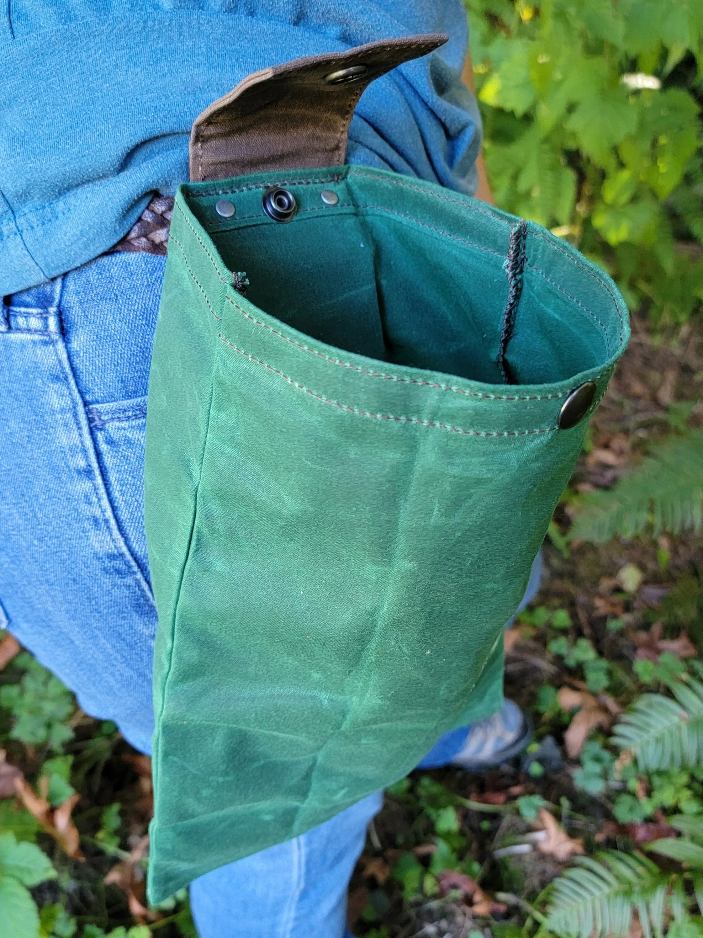 Bigger Waxed Canvas Foraging Pouch , Hip Bag * New*