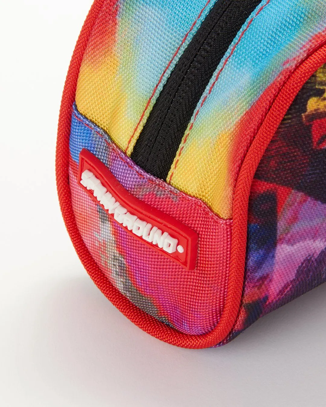 COLOR WAVE POUCH