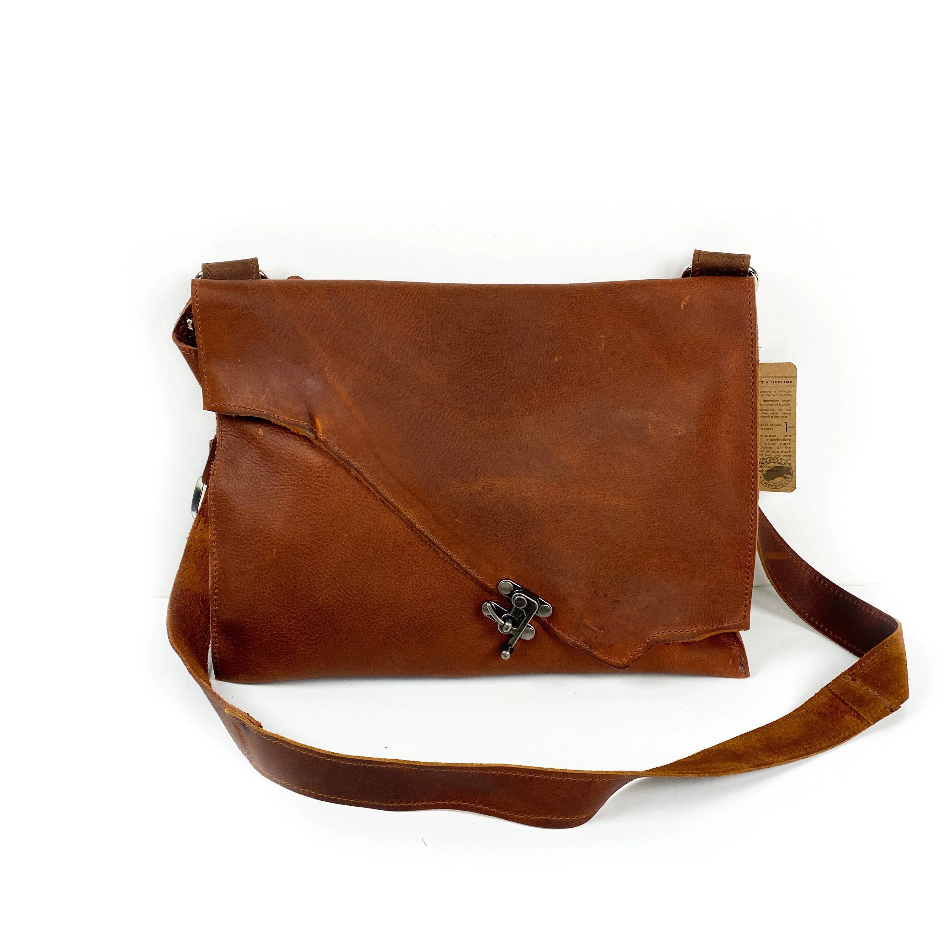 Divina Denuevo Bag: Portland Messenger