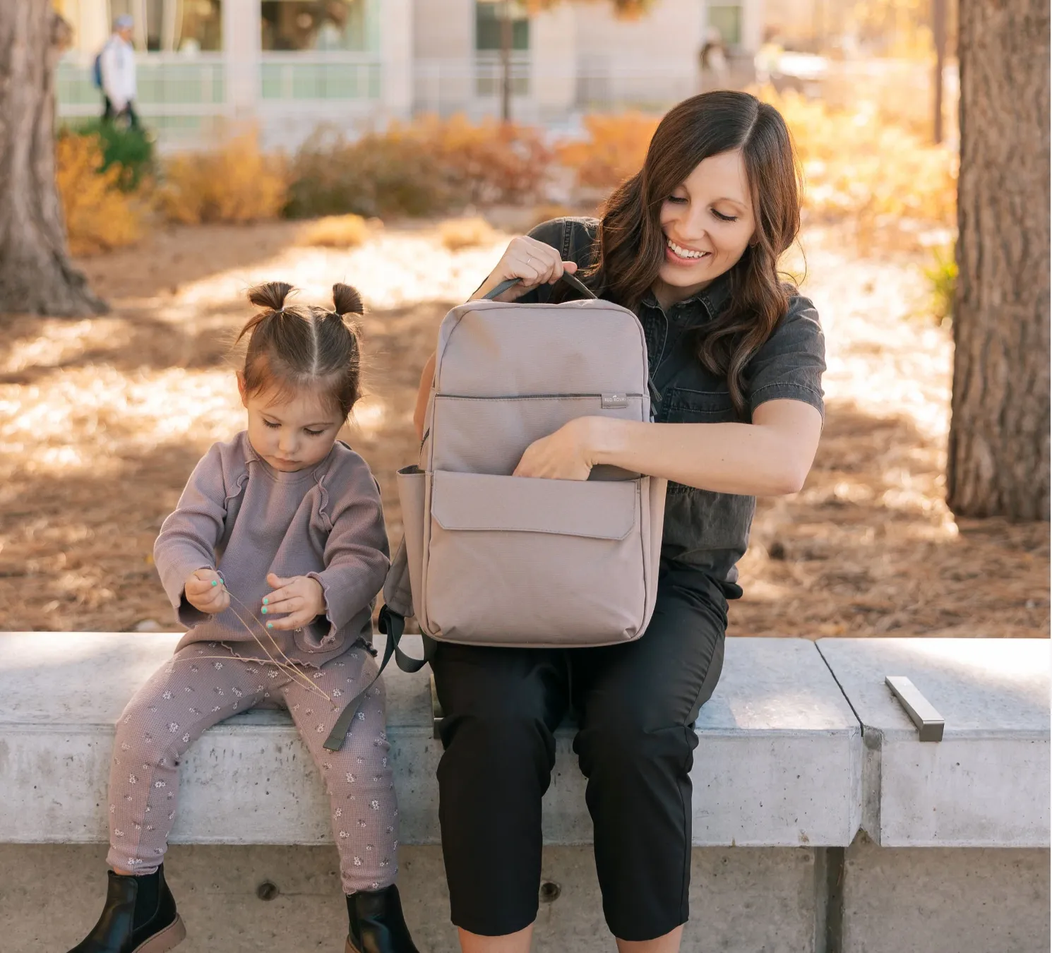 Roo Backpack || Truffle