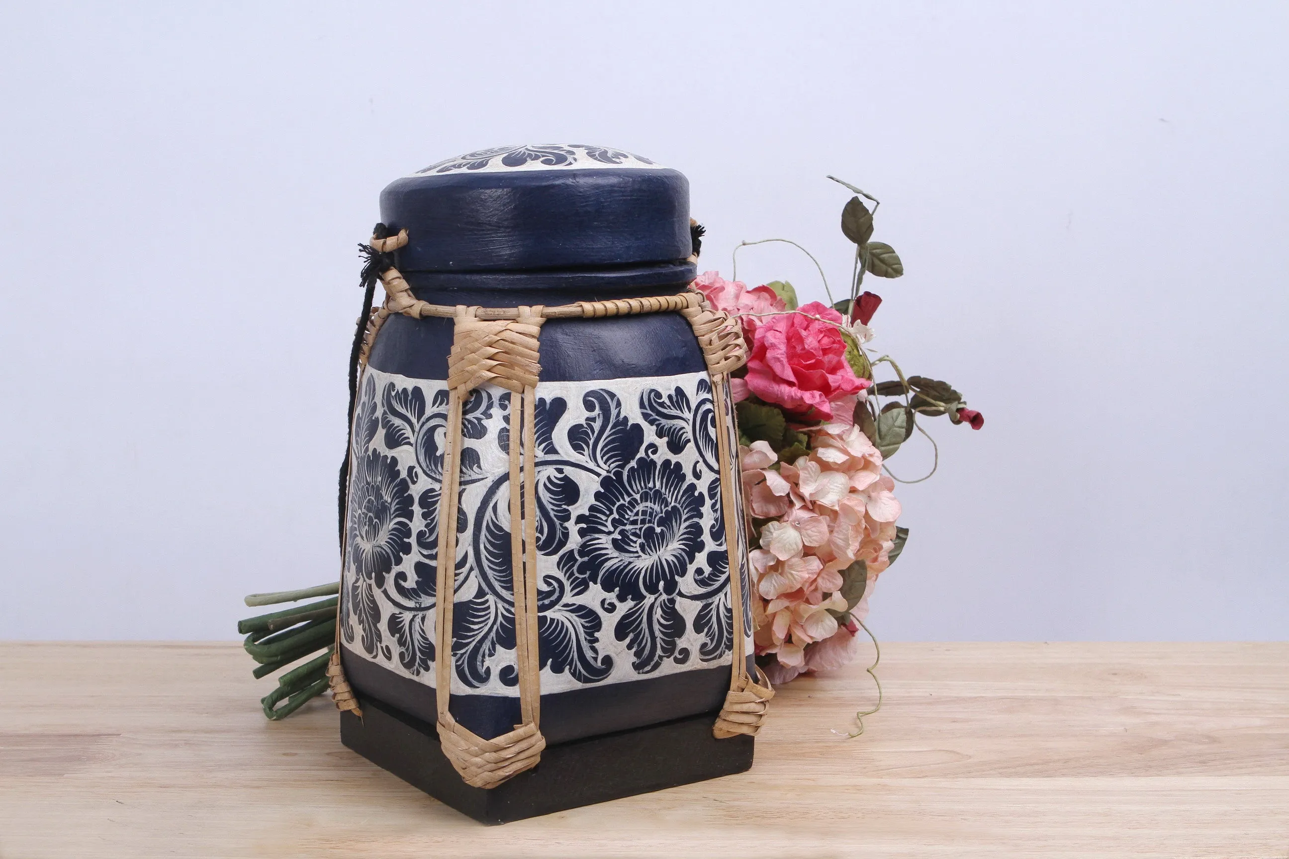 Shappybag - Peony bamboo bucket