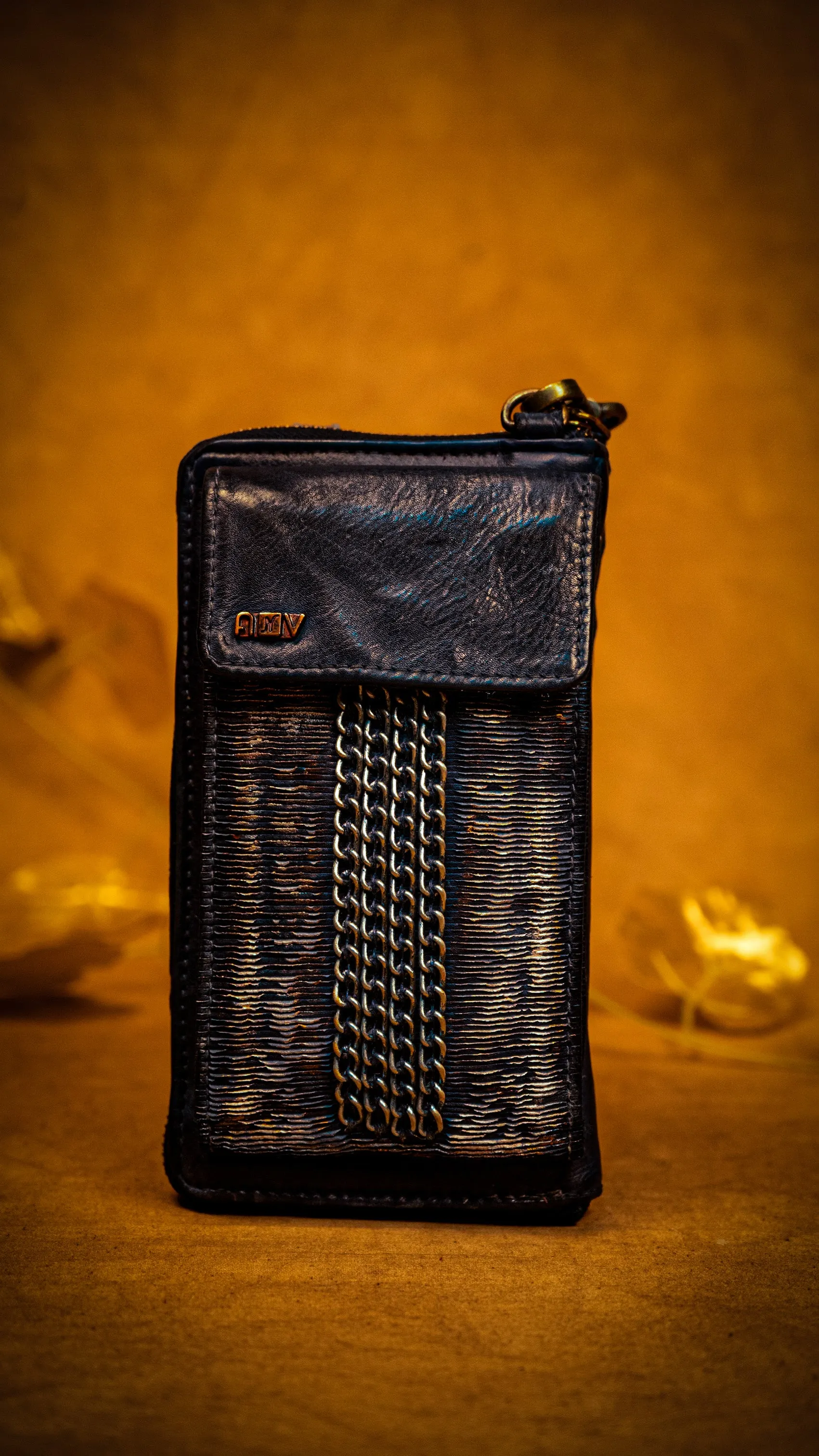 Silvia: Metallic Effect Razor Leather Phone Wallet.